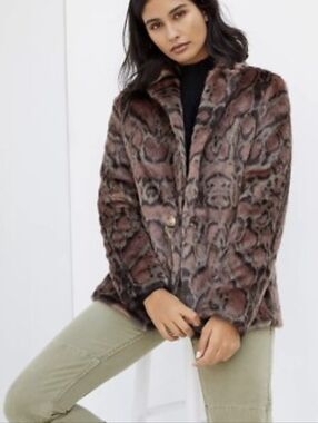 New Anthropology Unreal Fur Coat Size Xs